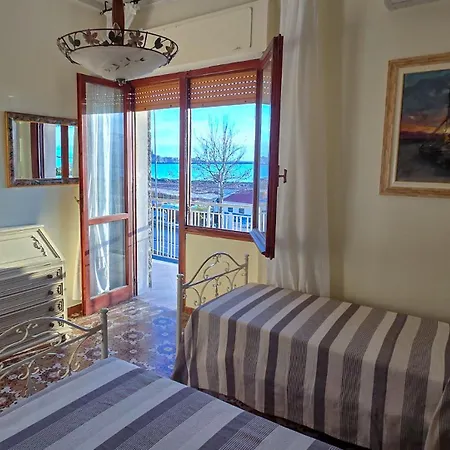 Le Terrazze Sul Lido Διαμέρισμα *